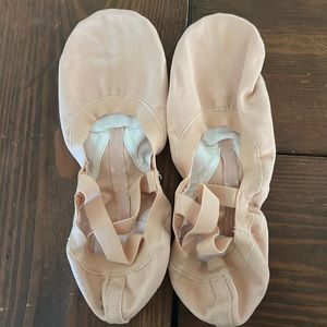 Bloch Dance Women's Pro Elastic Canvas Split Sole Ballet Shoe/Slipper